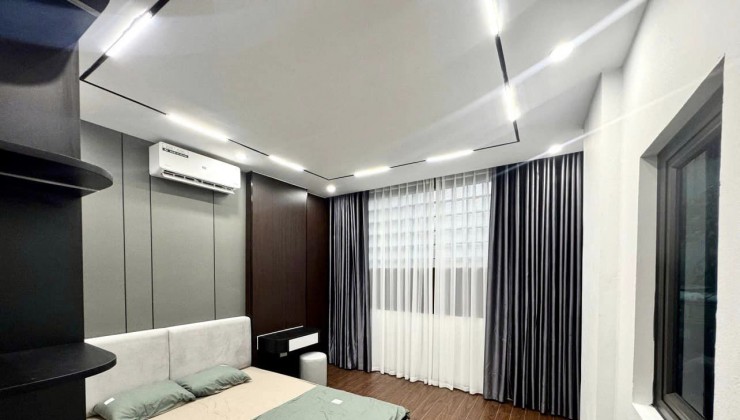 BÁN NHÀ ĐỐNG ĐA SIÊU PHẨM, 5 TẦNG  TẶNG FULL NỘI THẤT - VỊ TRÍ ĐẸP - BA MẶT THOÁNG - GẦN Ô TÔ  6,5 TỶ